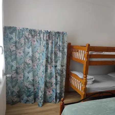 Iris, Saint Antoine, Orcival, Entre Sancy Et Volcans D'auvergne Appartement Orcival